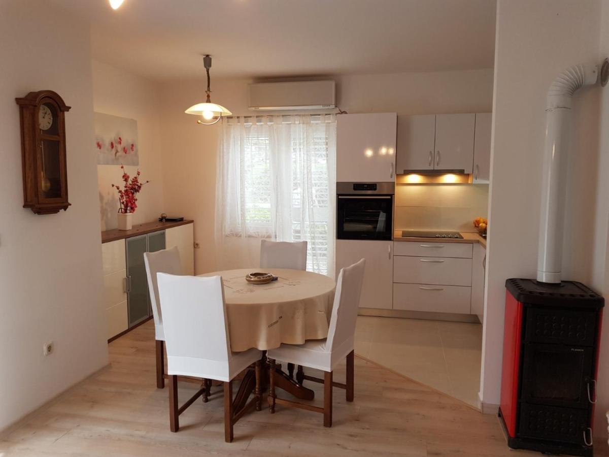 Seaside Apartments With A Swimming Pool Barbat, Rab - 4951 Barbat na Rabu Exterior foto