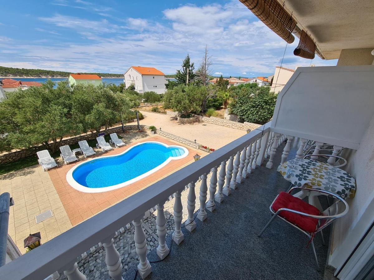 Seaside Apartments With A Swimming Pool Barbat, Rab - 4951 Barbat na Rabu Exterior foto
